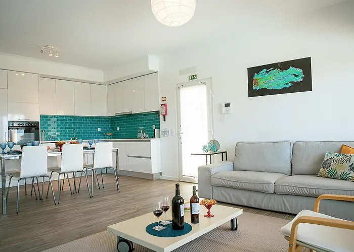 Апартаменты Marlin House Iv *